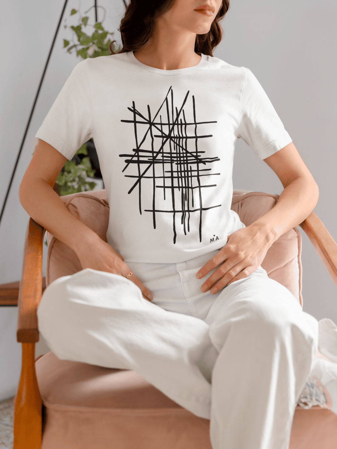 woman-wearing-a-abstract-designed-t-shirt